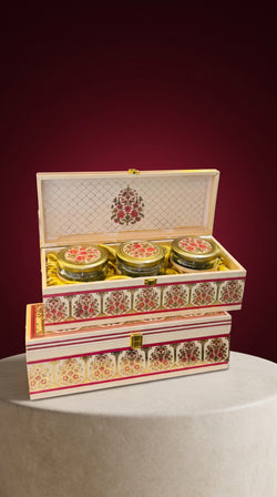 The Pink Motif Box